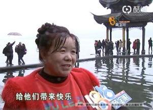 tsr阿红吃瓜,揭秘TSR阿红吃瓜背后的娱乐风云